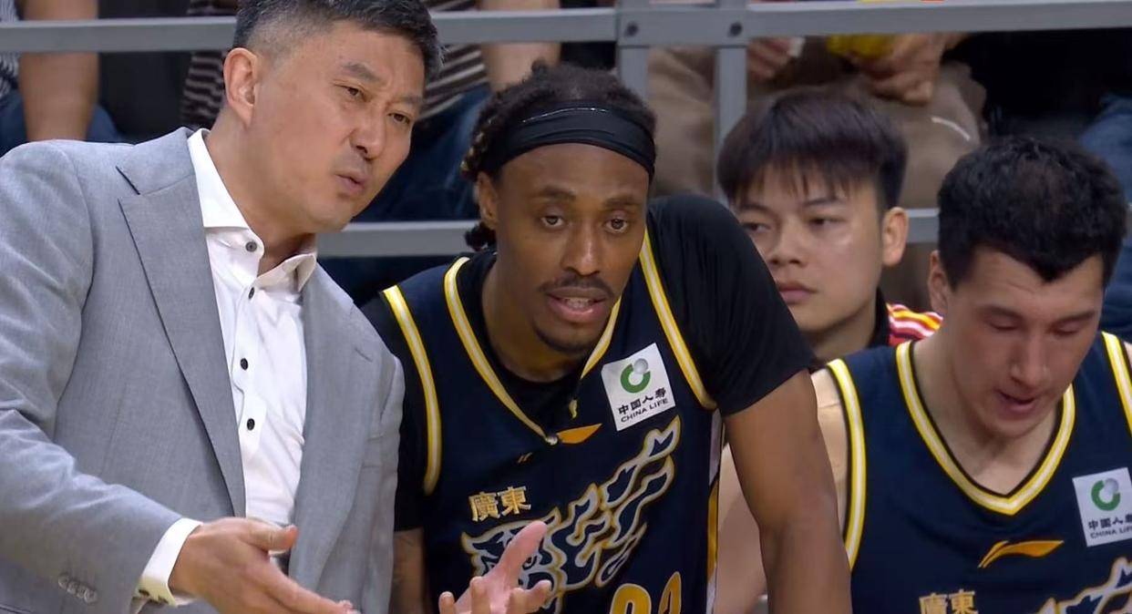 恭喜杜锋！广东第一中锋打成大腿，朱芳雨为他裁掉萨林杰？