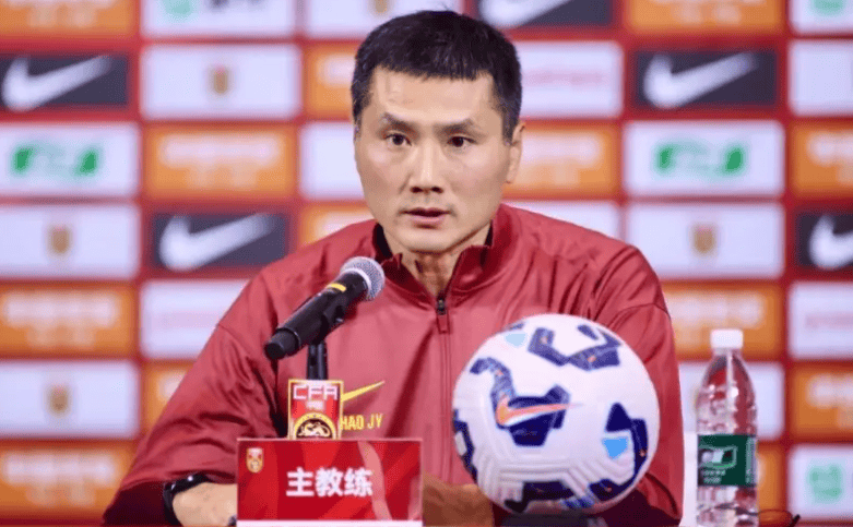 下午2点！中国男足焦点战vs世界杯新军，邵佳一紧急补招2大国脚