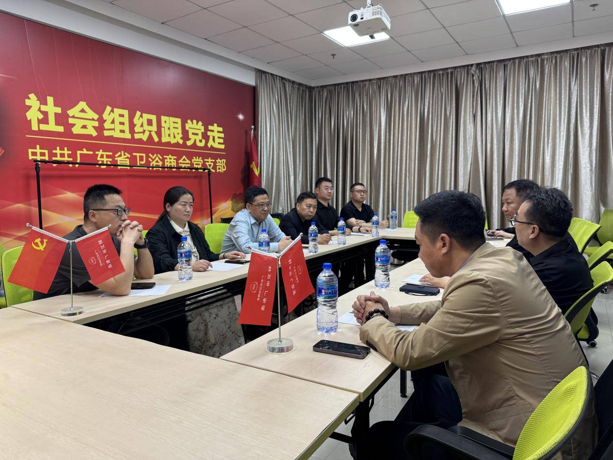 aadc4c84f07a4209a226ee6461a76411