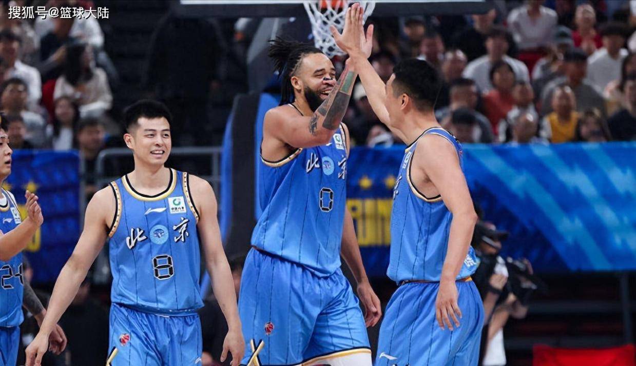 CCTV5直播京粤大战！杜锋对麦基、周琦没办法，主场又是惨败