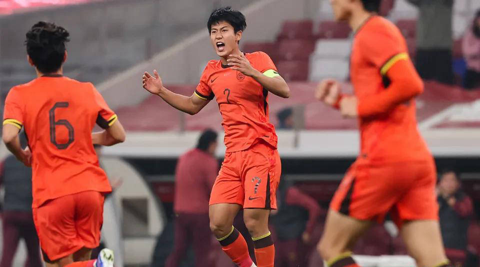 向余望连场破门！U23国足首战12场第4球，李新翔制造点球助攻