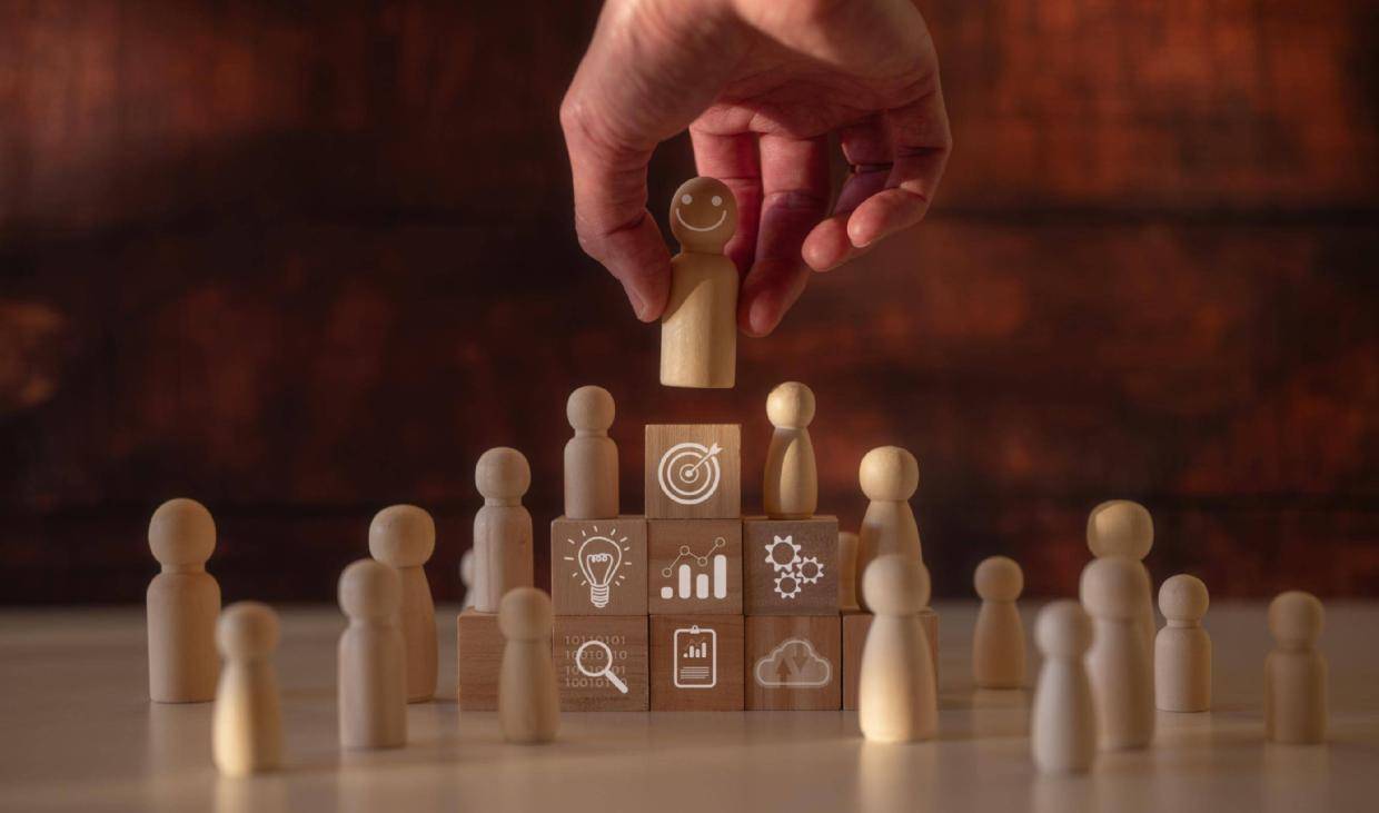 巨头为AI“拆墙”:阿里顺势集权,腾讯“联邦”博弈