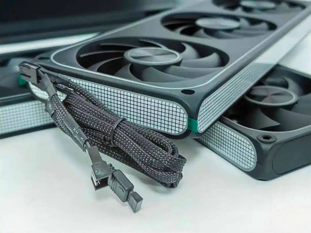 还好没盲目买,爱国者星璨辰Air实测:颜值散热双在线桌面小钢炮