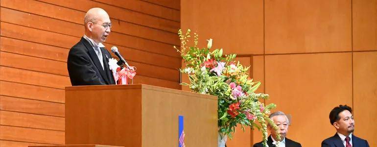 请输入图片描述