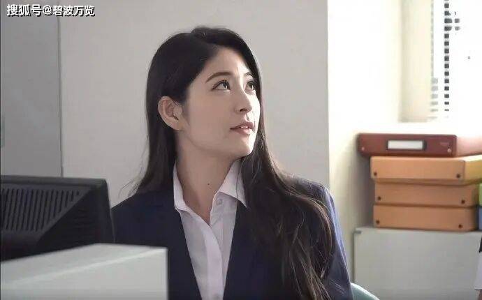 从“G灯女神”到“轻熟教科书”的业界常青树