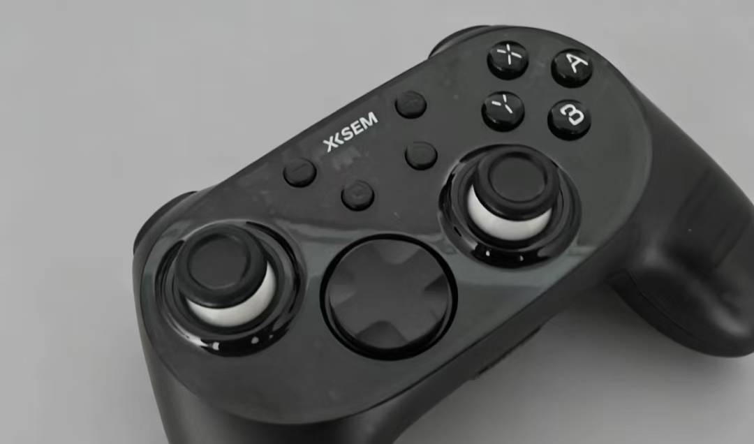 西圣GC1手柄，颜值操控兼备，这性价比绝了！