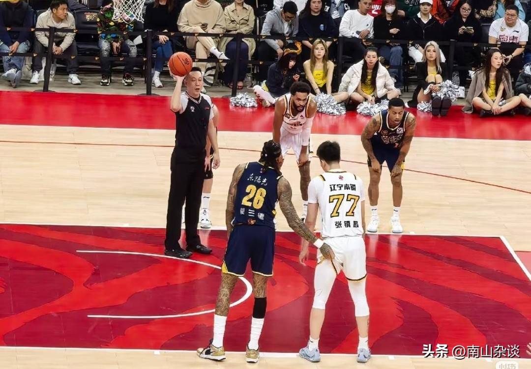 CBA最新消息，山东男篮外援调整仍未结束，张镇麟 莫兰德好友互损