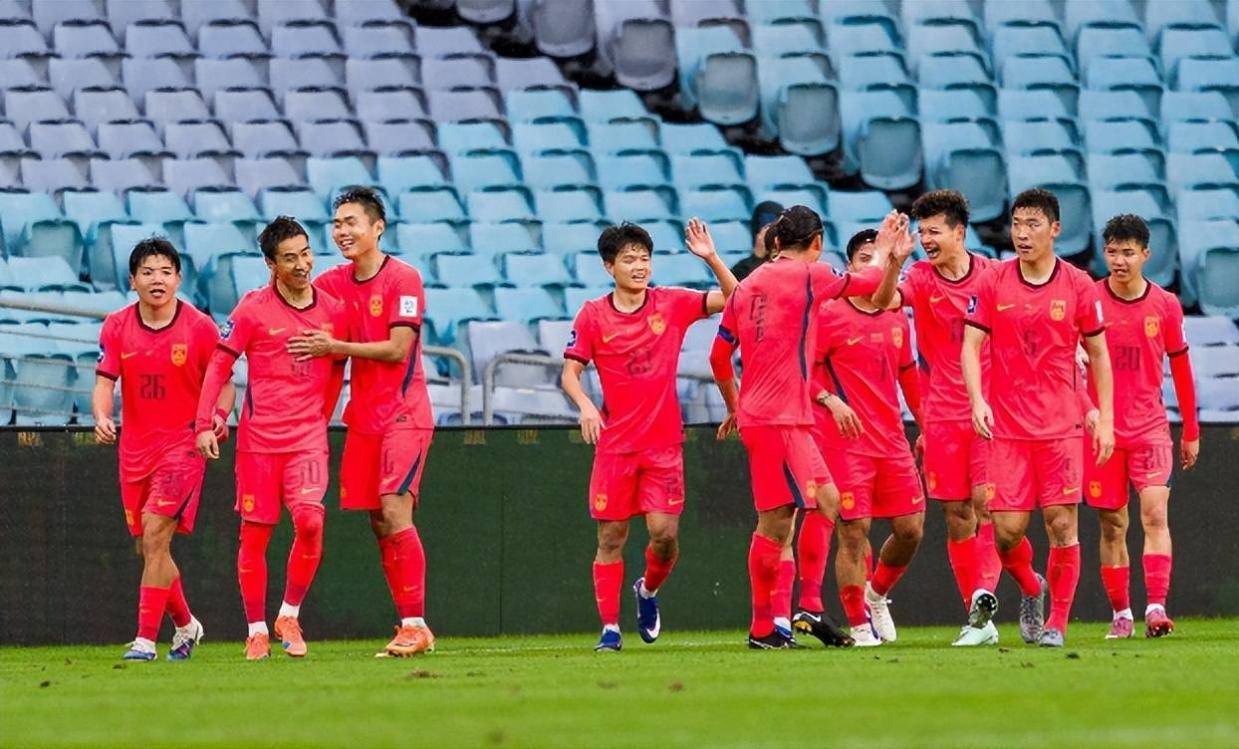 留洋双子星联手狂轰9球，闪耀欧洲青年联赛，国足两大未来之星诞生