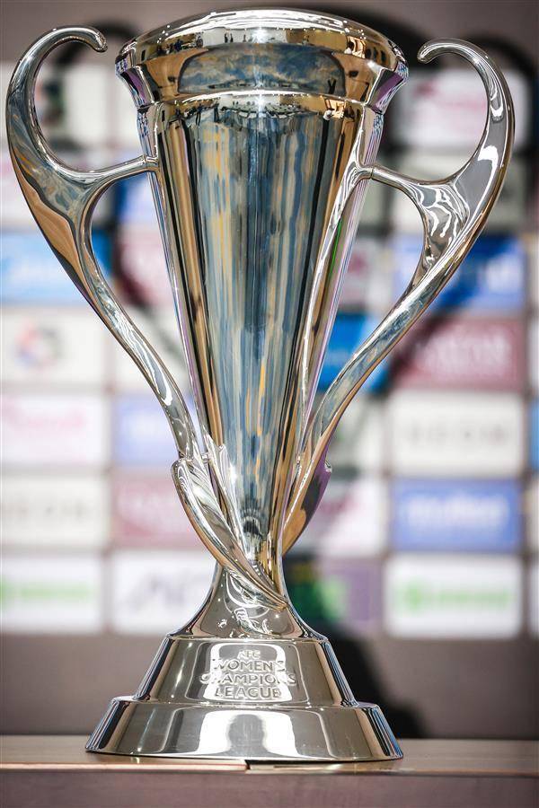 亚冠半决赛巅峰对决：神户传控大战吉达国民金元！日本技术流对阵沙特豪门谁主沉浮？