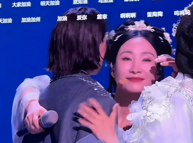 原创
            陶昕然赢了团战却被淘汰，唐艺昕不舍，浪姐变哭姐？封面图