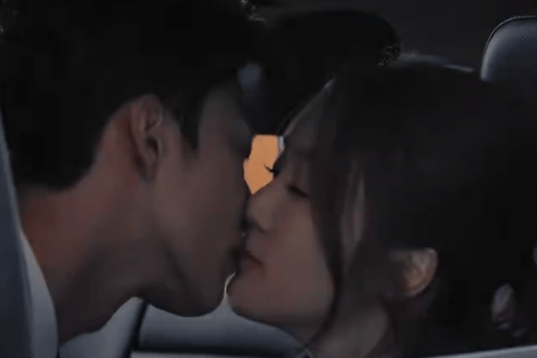 张凯丽爱女张可盈首拍吻戏，紧张笑场后成功突破自我