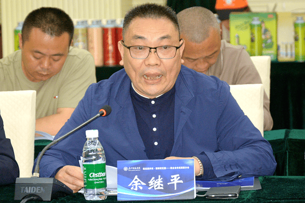 全国首款涪陵非遗榨菜精酿啤酒正式亮相(图2)