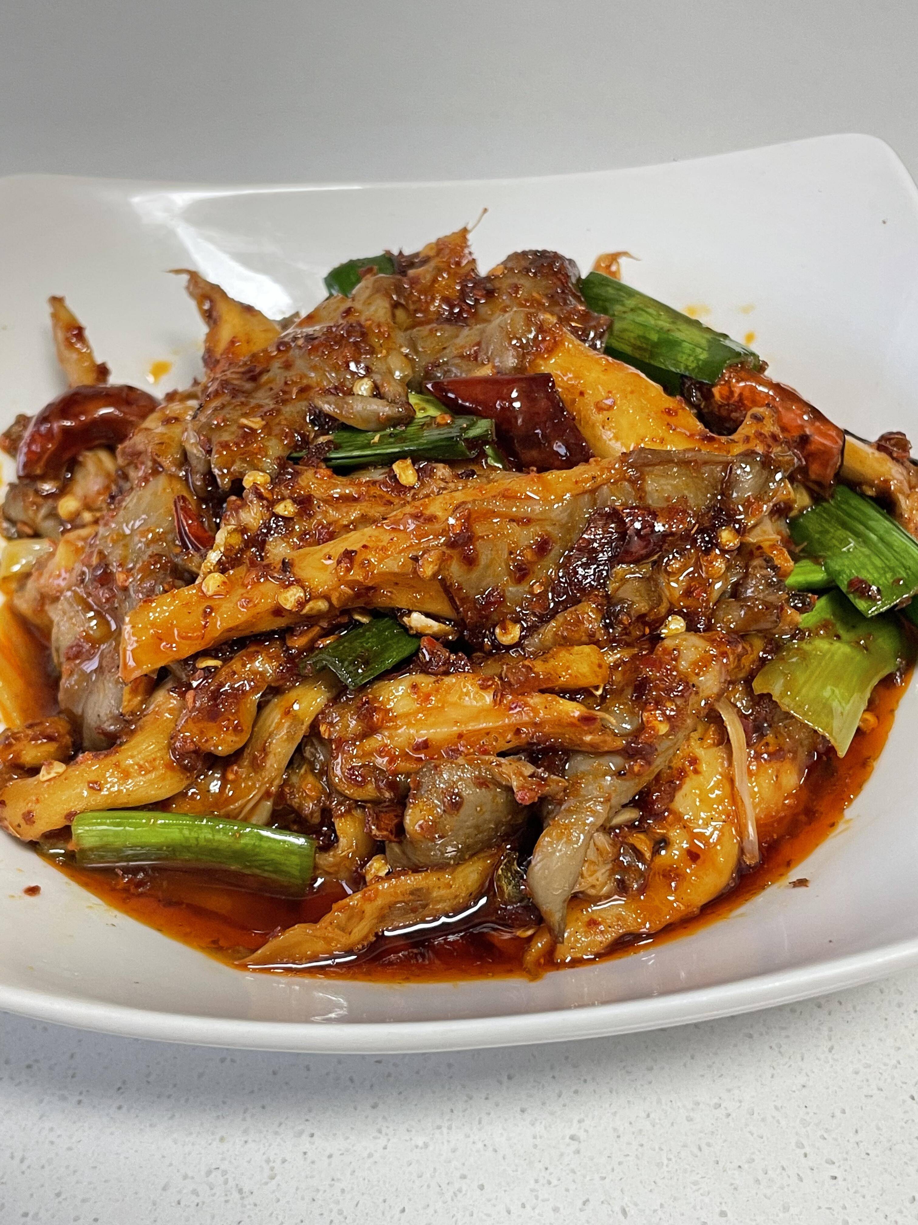 香辣孜然平菇一口咬下比肉还香烧烤味十足的下饭神器