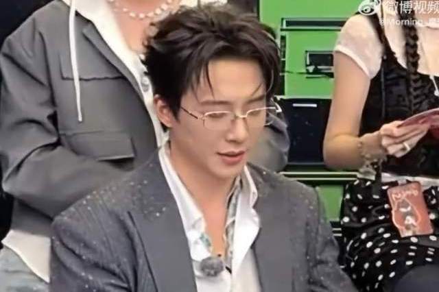 《开始推理吧》刘宇宁：谁上星光大赏敢要钱？免费唱歌很正常
