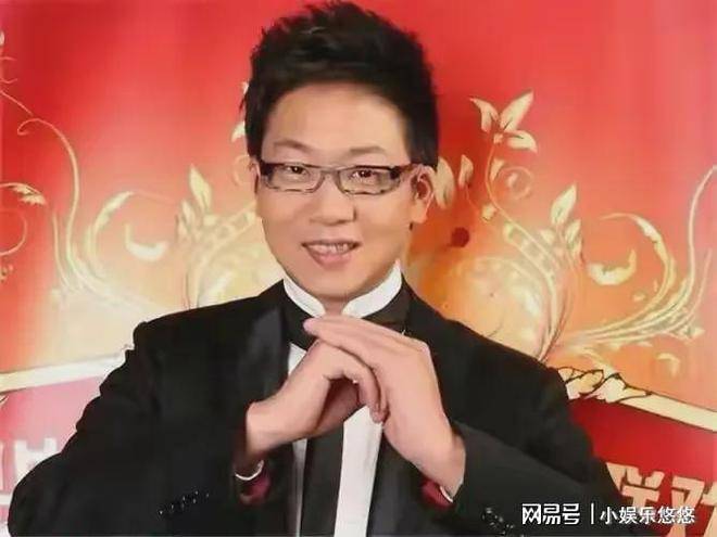 原创            前央视名嘴林海：直播一摔耳机断送黄金资源，54岁蹲在路边做吃播