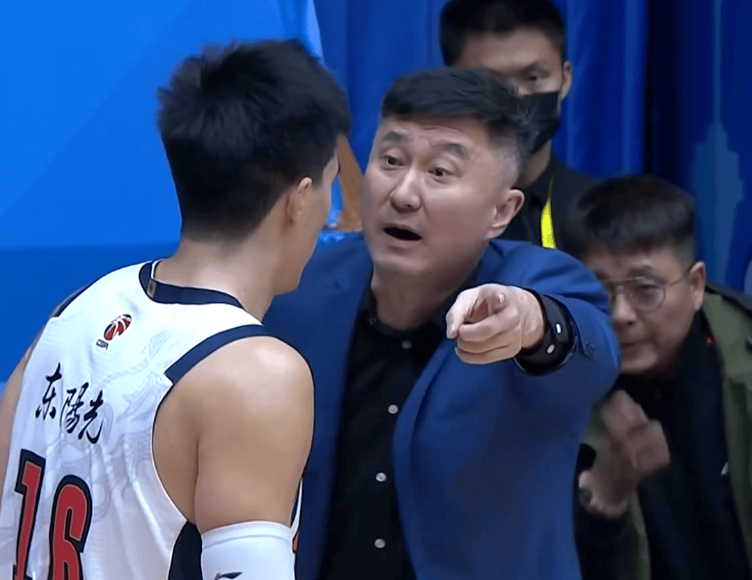宏远速递！朱芳雨回购徐昕受挫，杜锋用人遭热议，焦泊乔也发声