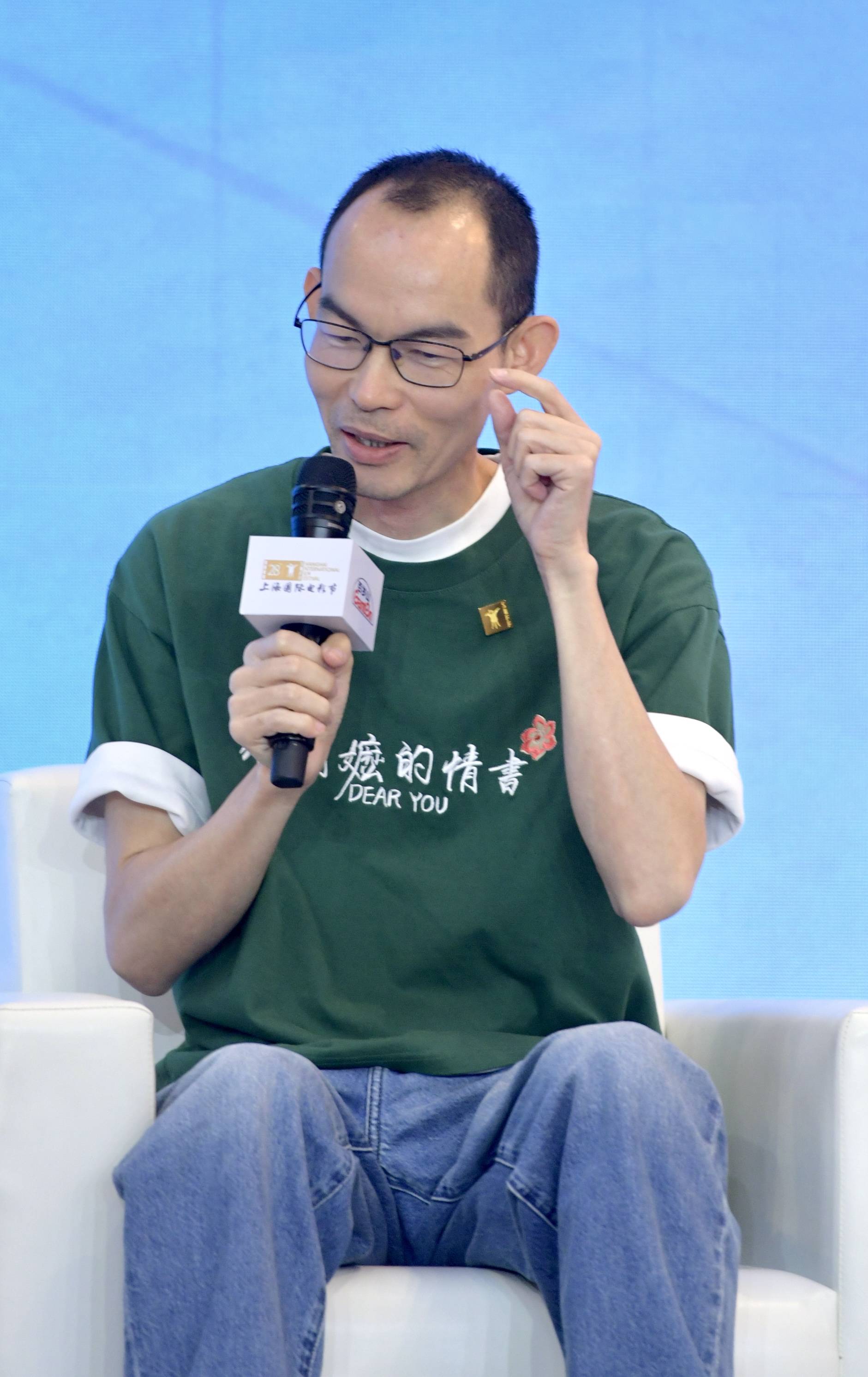 《给阿嬷的情书》导演蓝鸿春:会继续拿潮汕题材创作,三部并没拍完多少