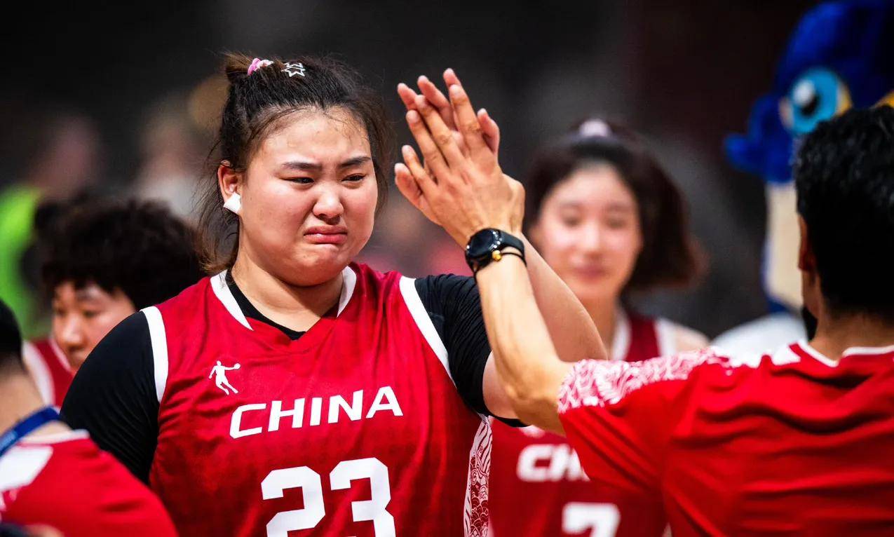 中国女篮最新消息！15人出征名单，张子宇刘禹彤双塔，韩旭李月汝消息