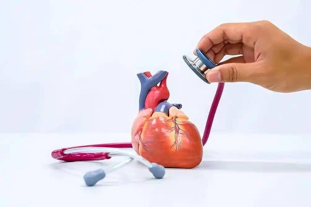 原创            医生再三告诫：进入三伏天，心脏装过支架的人务必远离这3个陷阱