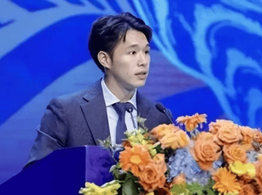 宏远早报！小陈总主导大交易，550万永久签下王少杰？传奇谈杜锋下课！