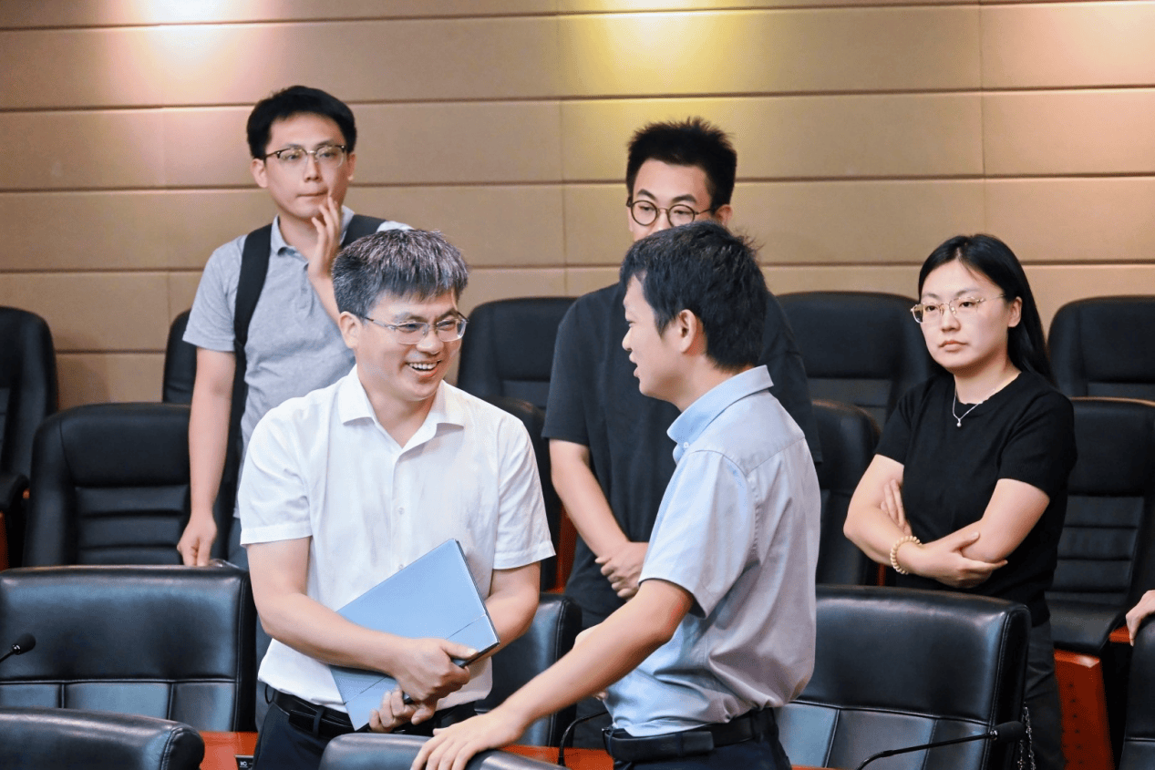 香港中文大学(深圳)-法大夫法律AI联合实验室正式揭牌,产学研融合赋能法律科技创新(图15) 香港中文大学(深圳)-法大夫法律AI联合实验室正式揭牌,产学研融合赋能法律科技创新(图15)