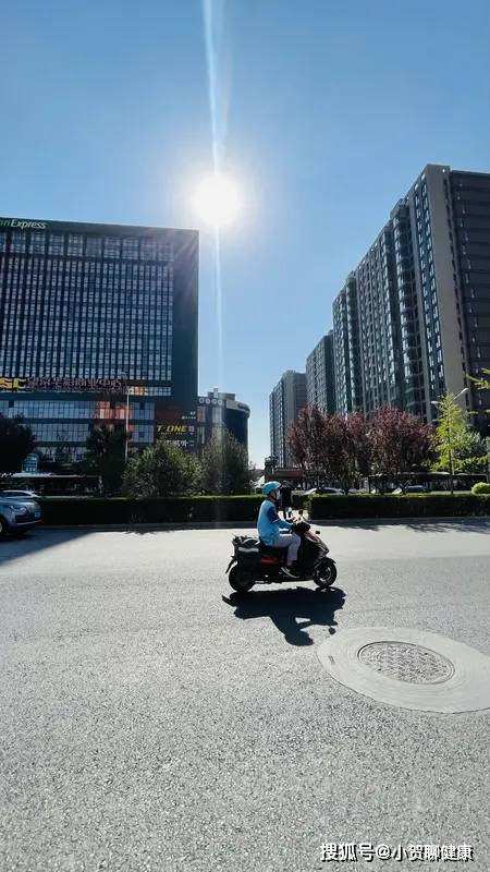 原创            高温酷暑暗藏杀机！心脑血管人群，警惕隐匿的身体信号