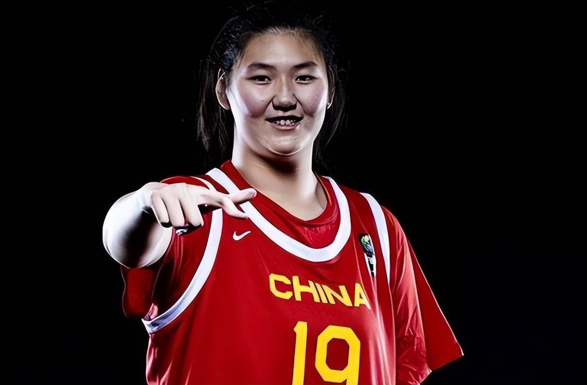 已超张子宇？天津2米2少女增重展现超强统治力 被赞女版王治郅