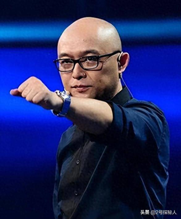 靠《非诚勿扰》火遍全国,可他却选择隐退,如今...