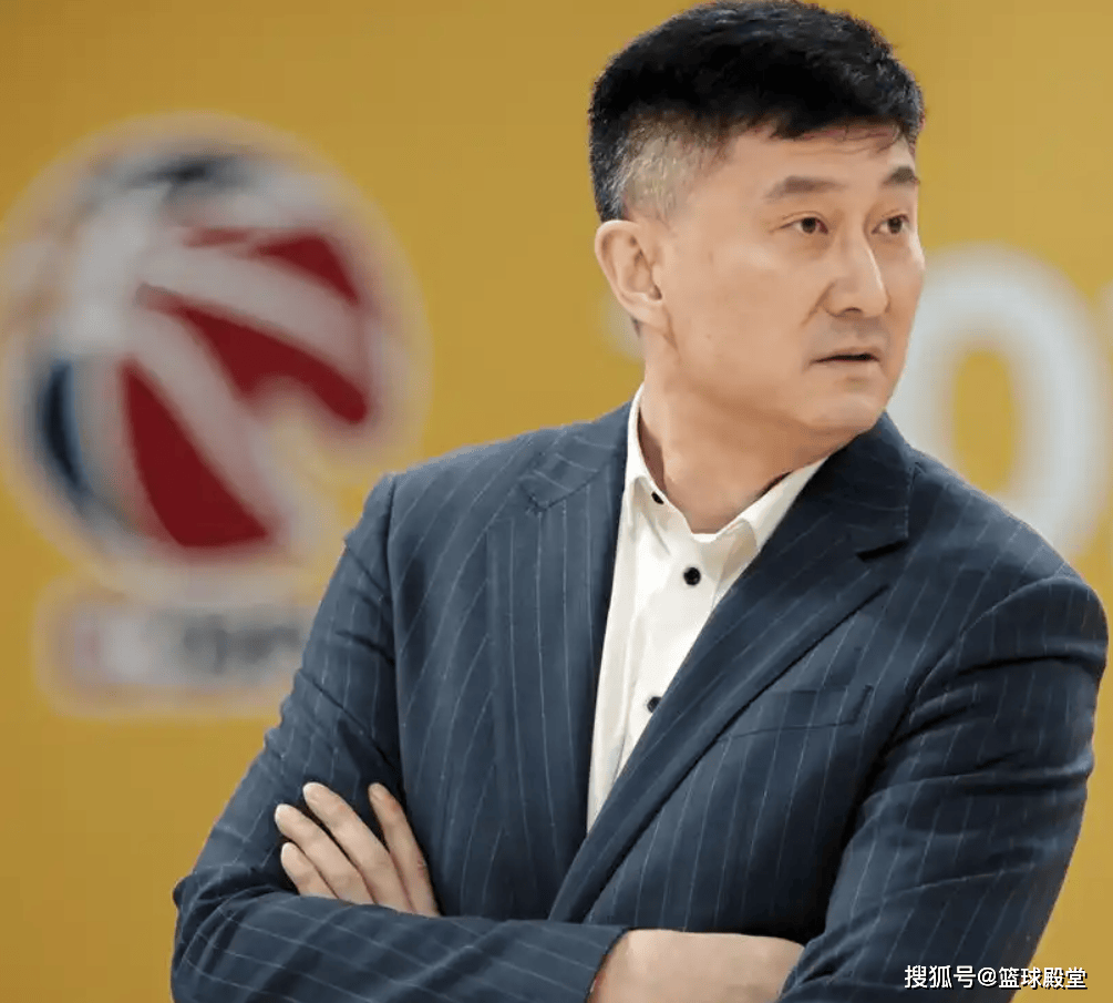 广东正式官宣！杜锋成为总教练，球队正在推进新教练组组建工作！