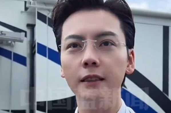 陈伟霆透露也会困扰怎么让借钱的朋友还钱，“开口要钱伤感情，不开口永远不还钱”封面图