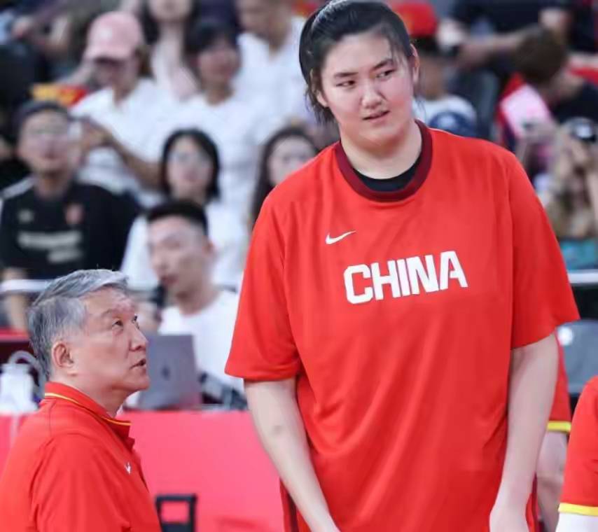 71‑72遭绝杀！残阵女篮死磕欧洲劲旅，杨舒予张子宇打出巨星表现
