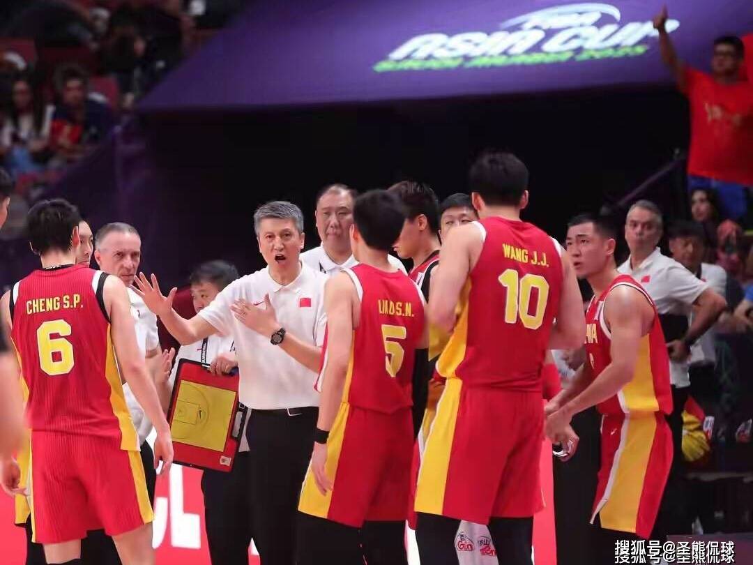 黎巴嫩教练：中国男篮没有什么战术，就是让2个大个抢篮板，我们会研究透的