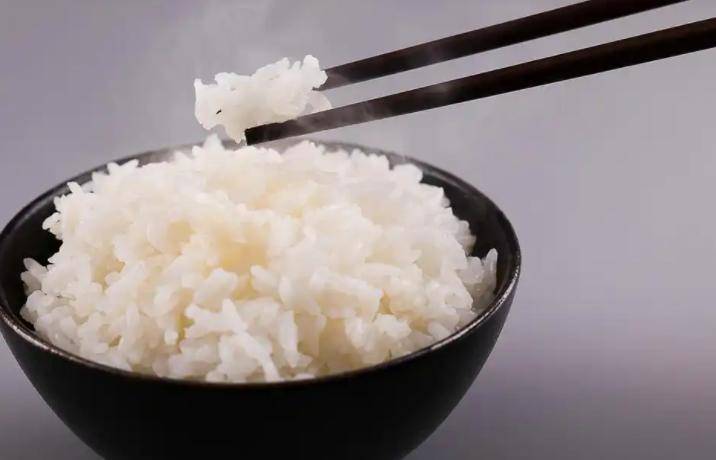 原创            米饭立大功！研究发现：糖尿病患者常吃米饭，或能降低6类并发症