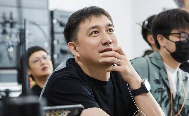 原创            黄磊正式确认退出《向往的生活》，体面告别的背后，藏着瓶颈与身体的双重预警