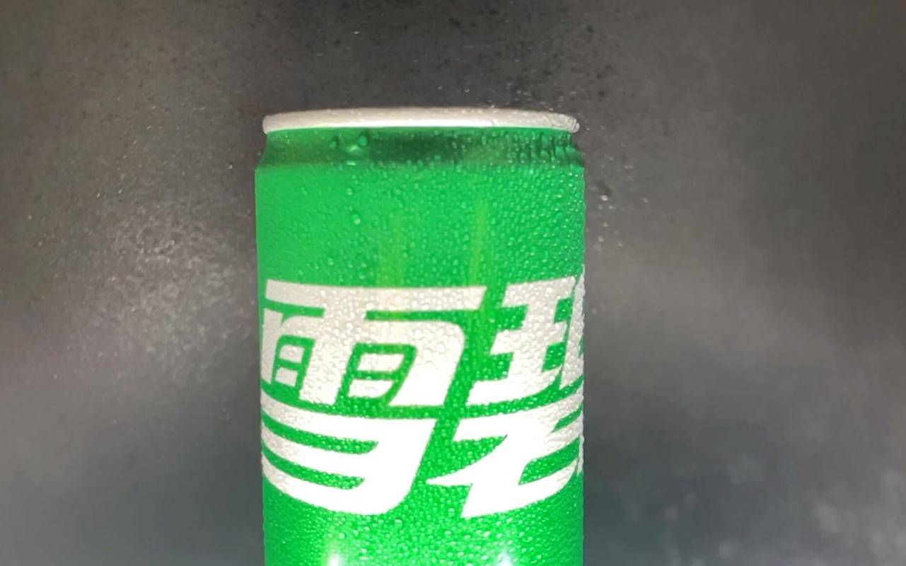 原创            雪碧再次被关注！医生发现：肠息肉者喝雪碧，不用多久或有7变化