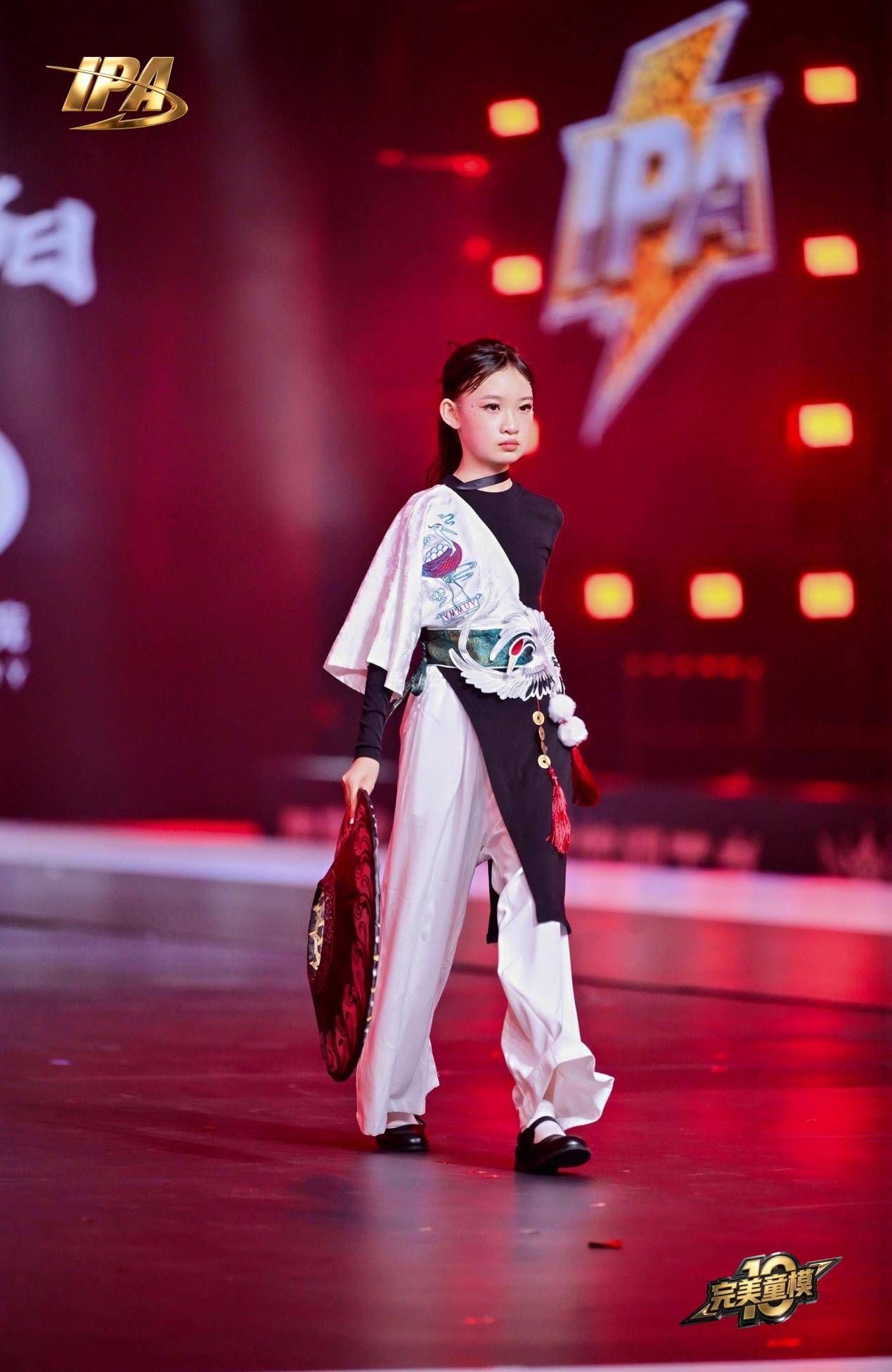 全网出圈!完美童模十周年成都站 首席体验官【董雯慧】高光回顾