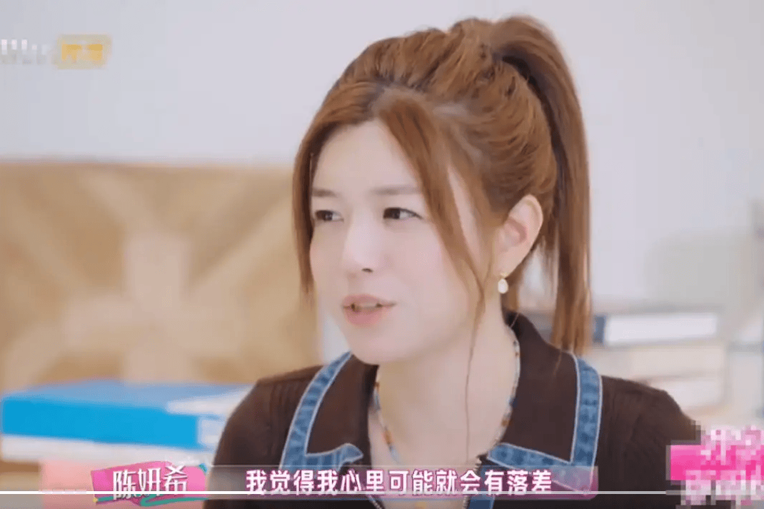 陈妍希自曝对儿子依赖强 担忧孩子长大分床睡而失落