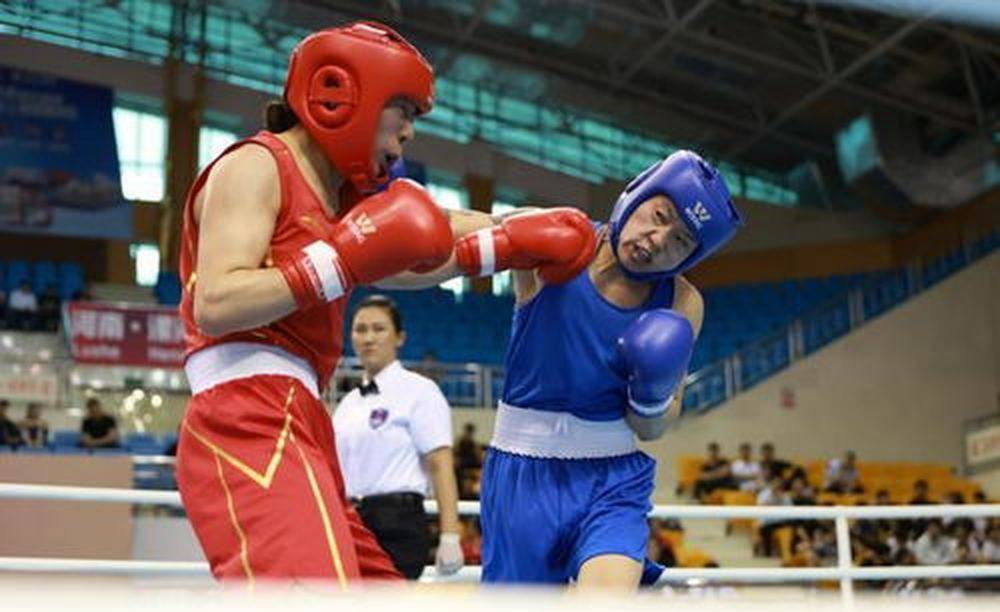 9.14日：上合青年拳击赛女选手场上出拳被闪避引争议！平均年龄仅18.7岁为何却遭质疑