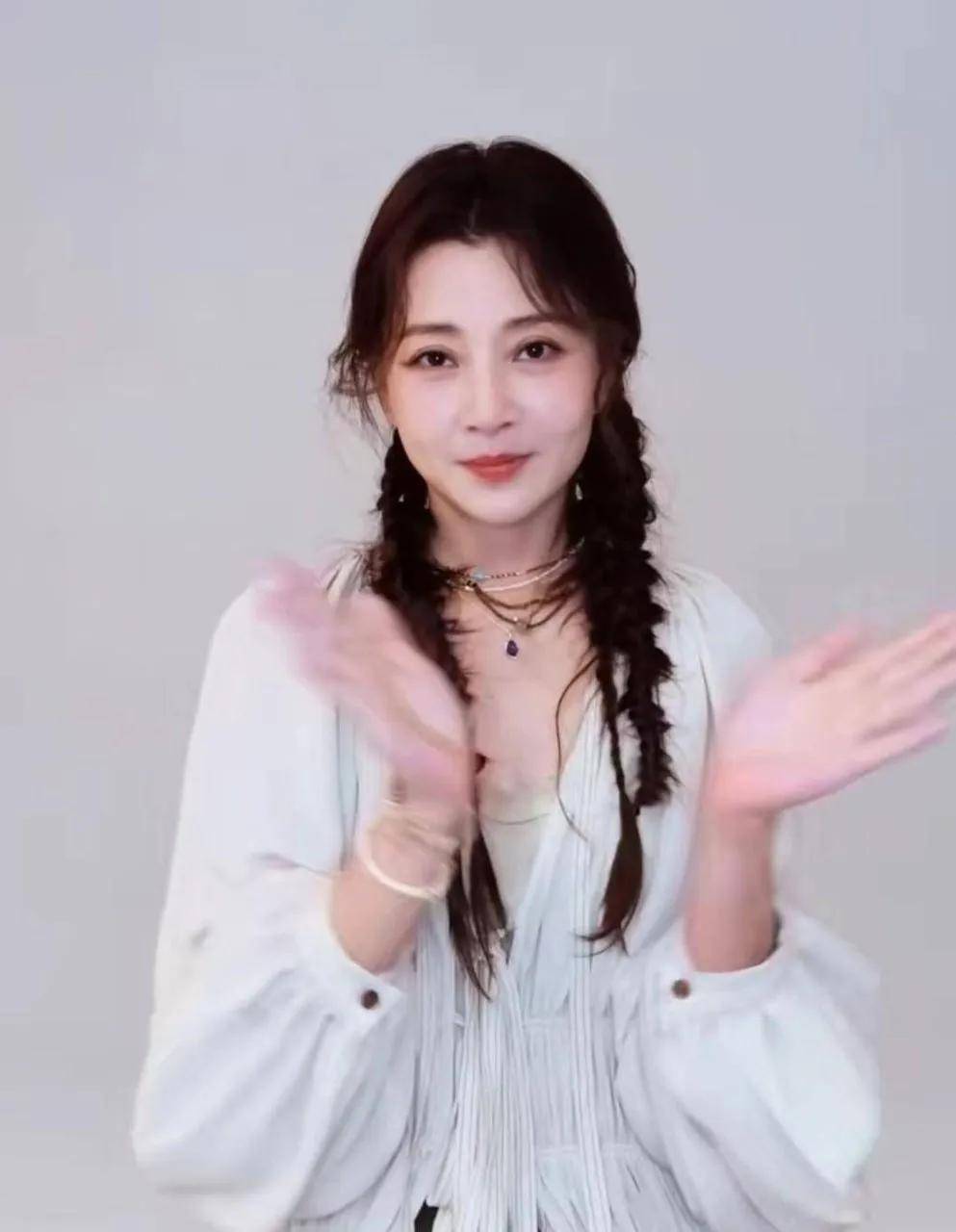 《花少8》母带与正片观感差异:真实担当被看见 (图2) 《花少8》母带与正片观感差异:真实担当被看见 (图2)