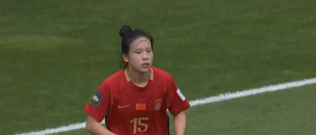 黄嘉欣破门无力回天，中国U20女足1-3遗憾输给西班牙，首尝小组赛败绩