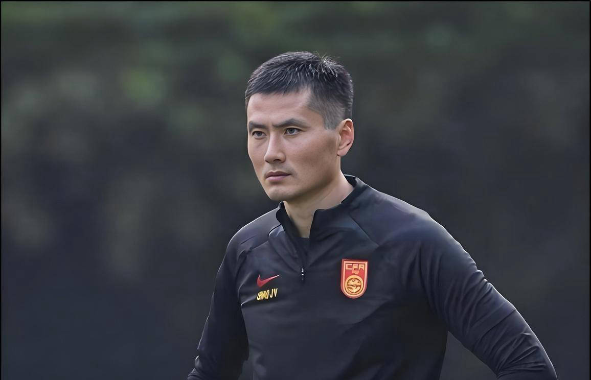 国足瞄准2030世界杯，邵佳一召回四名07后小将，战略布局初见成效