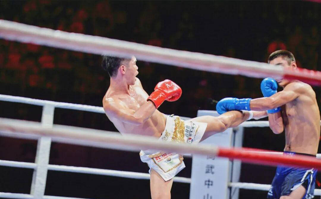 程茂搏击三将相聚尚武雄风：金鹰、黄源哲双双获胜，刘月儿虽败犹荣