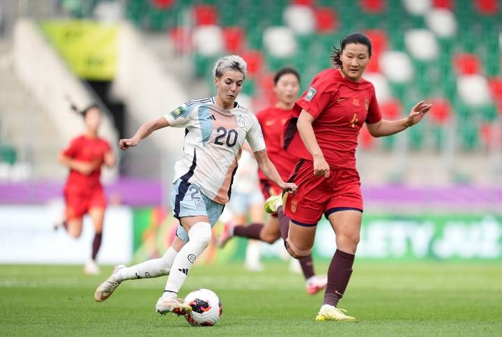 5-6！中国女足止步世青赛8强，常规时间1-1，点球大战惜败意大利