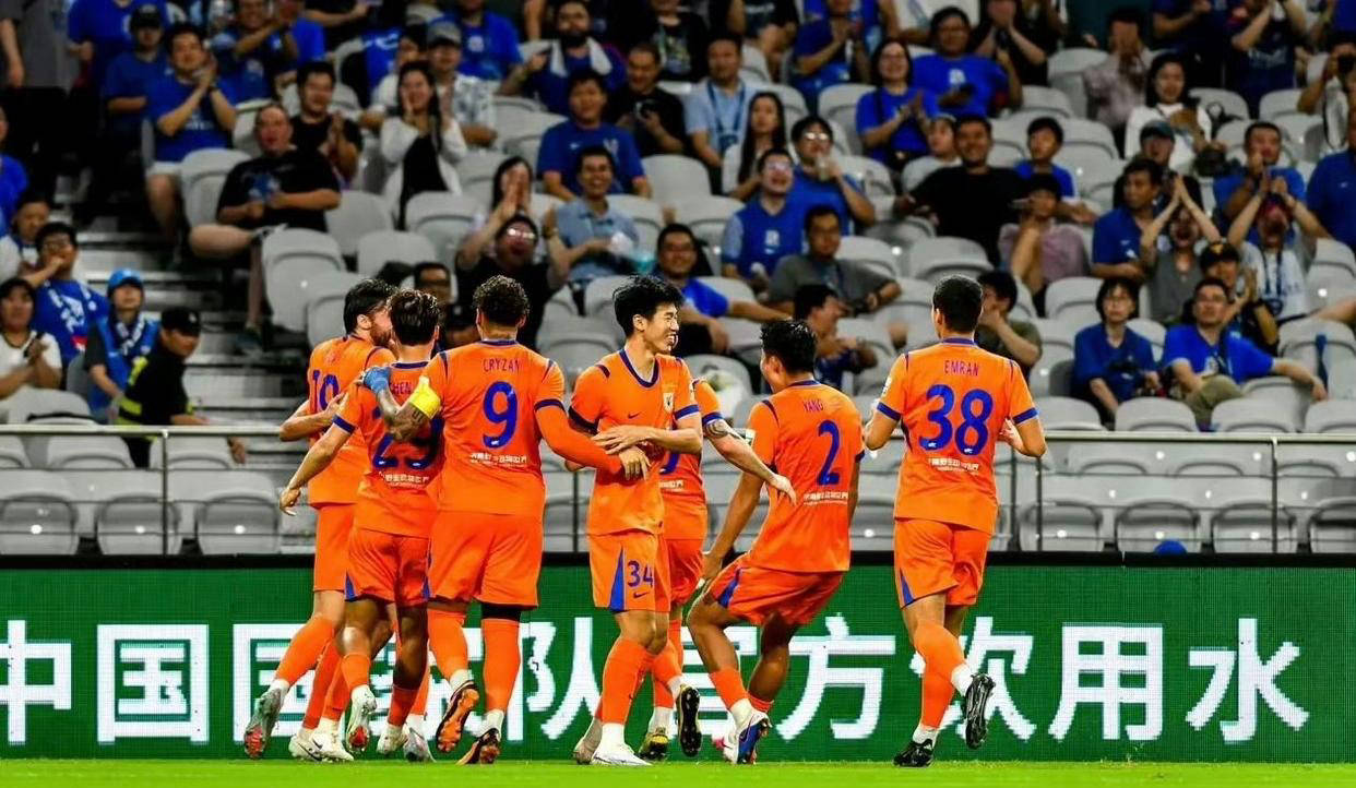 山东泰山外援离队首位，结束假期直接回巴西，未来去向仍未明确