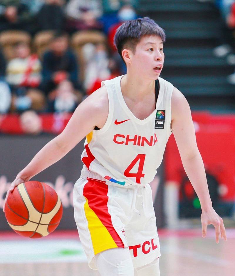 正式亚运，李缘离队，涉及封闭训练，宫鲁鸣不该犯错，世界杯场均2分