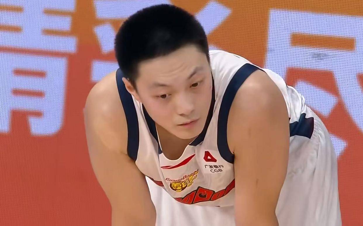 确认不打了!广东“新后卫”正式离队,曾是辽宁最大克星!