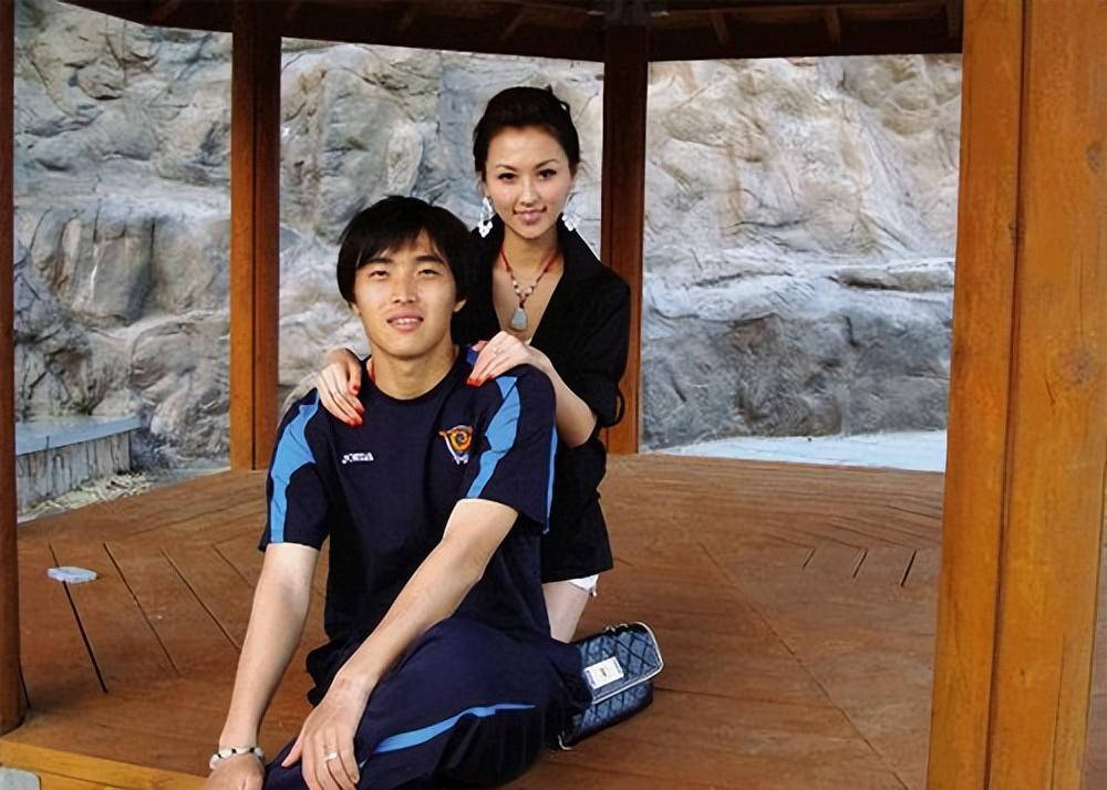 冯潇霆近况：退役后创业当老板，妻子为央视才女，定居广东享受财富自由
