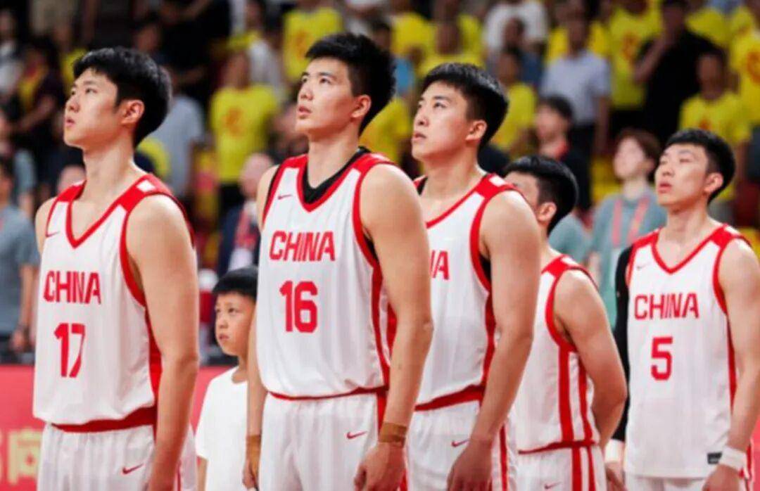 男篮大败日本二队！球迷呼吁杜锋执教，郭士强不想下课，王仕鹏说出原因