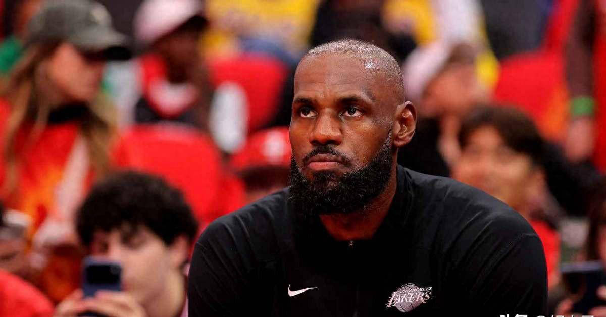 NBA专家：勒布朗·詹姆斯加盟的76人，纸上看似优秀但仍需时间考验