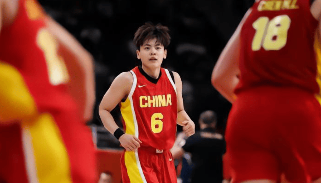 110-41!太夸张,中国女篮大胜印尼,站桩式中锋不可取,仍有问题